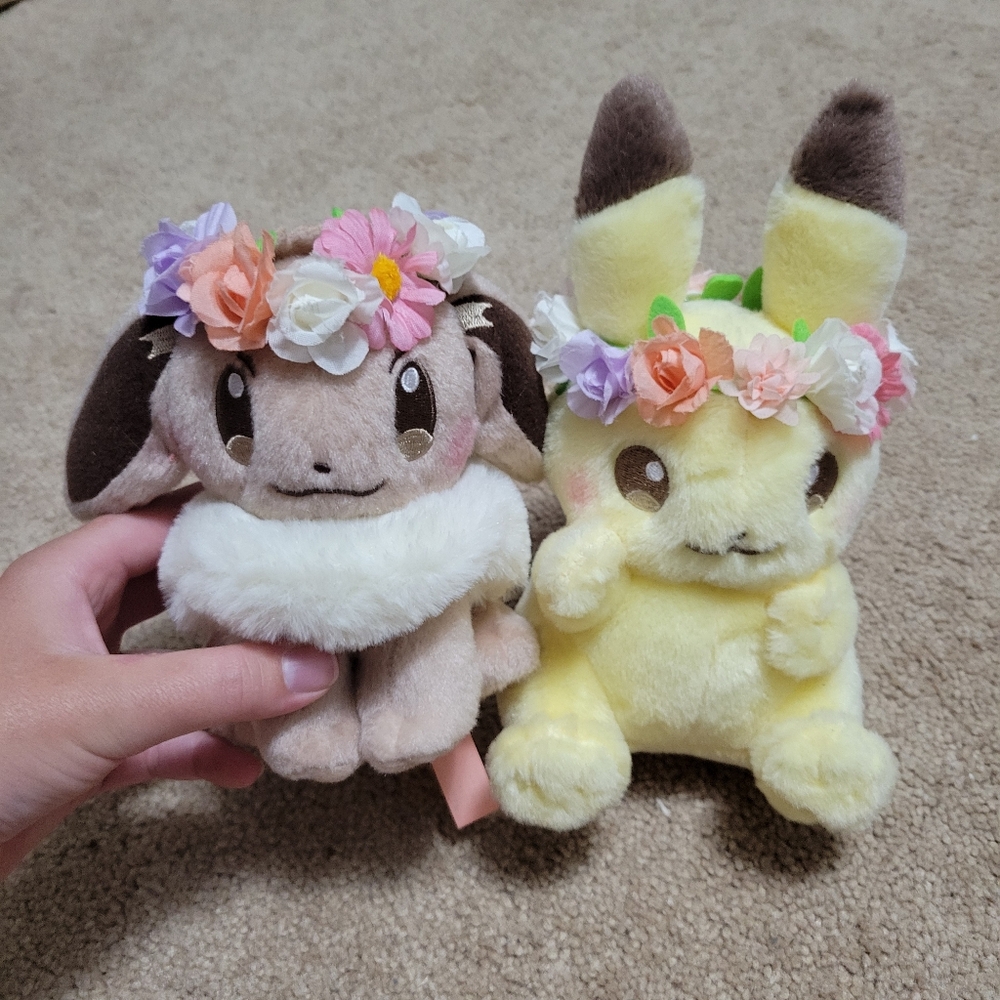 Pokemon Center Easter Pikachu and Eevee plush set